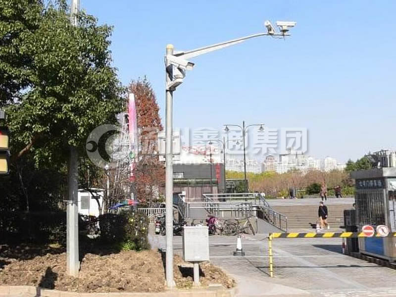 DJG-024，電子警察桿，治安監(jiān)控桿