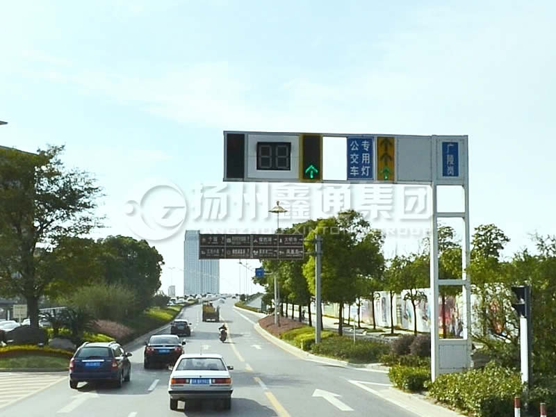 XHDG-025，框架信號燈桿，揚(yáng)州信號燈桿